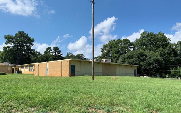 1601 Alpine Rd, Longview, TX 75601